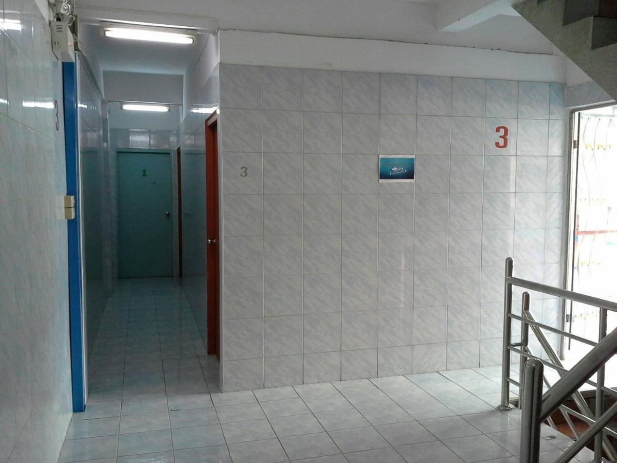 New Central Guesthouse Bangkok Extérieur photo