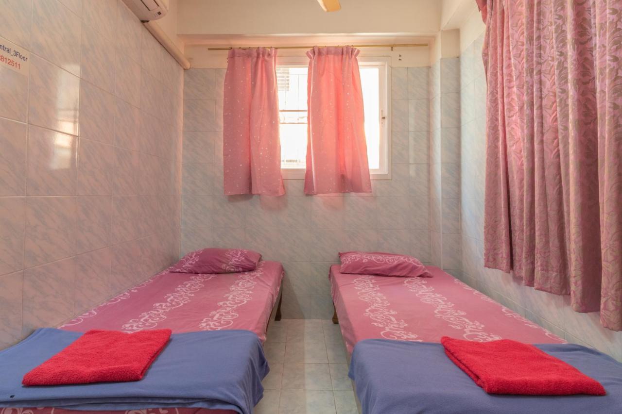 New Central Guesthouse Bangkok Extérieur photo