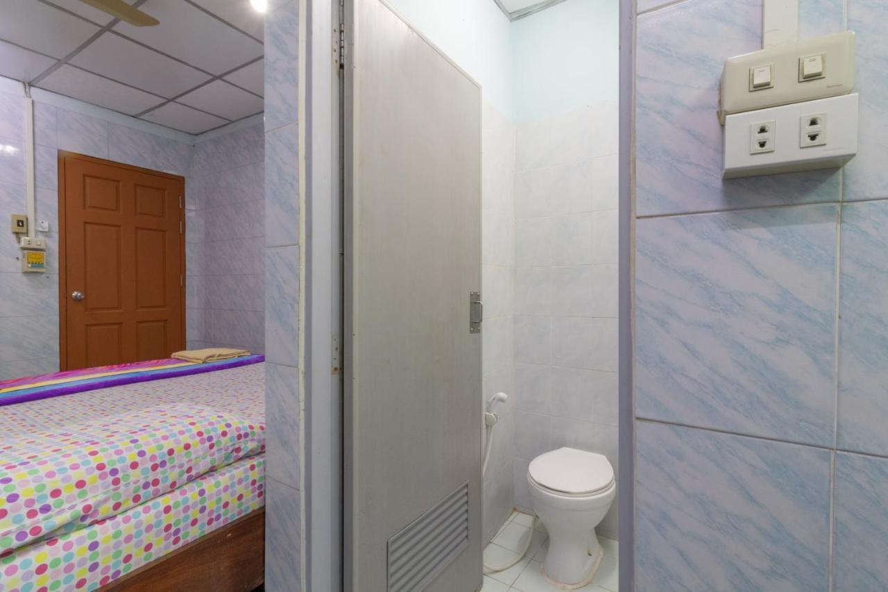 New Central Guesthouse Bangkok Extérieur photo