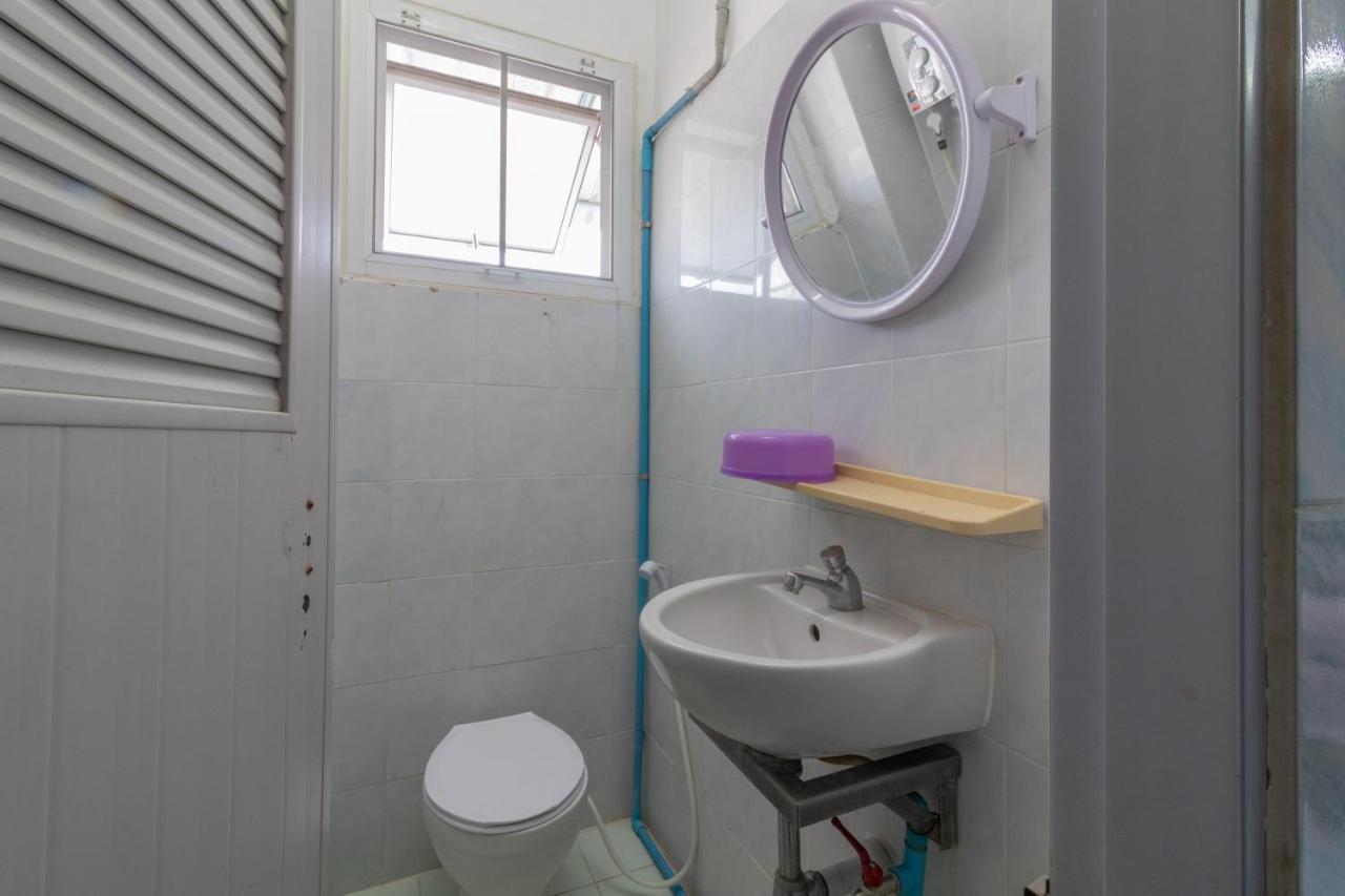 New Central Guesthouse Bangkok Extérieur photo